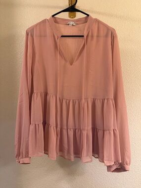 Light Pink Tiered V-Neck Women's Blouse